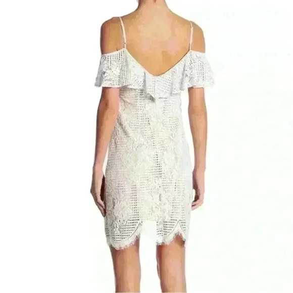 NWT WAYF Luxia Off Shoulder Lace Dress - Picture 2 of 8